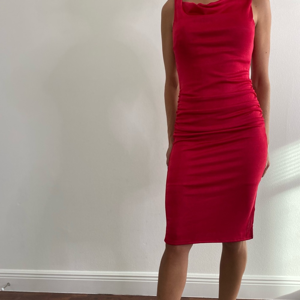 NEW Beautiful dress